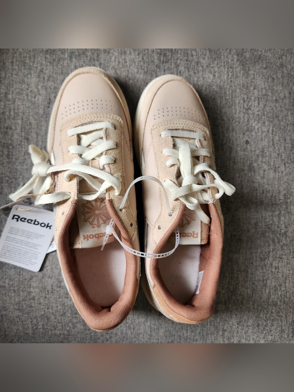 Reebok Women’s Off-White/Peach Sneakers